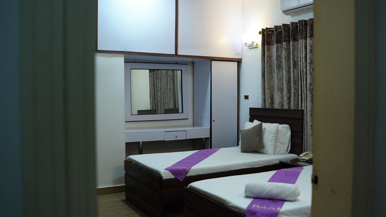Hilton Bayview Lnn Hotel การาจี ภายนอก รูปภาพ